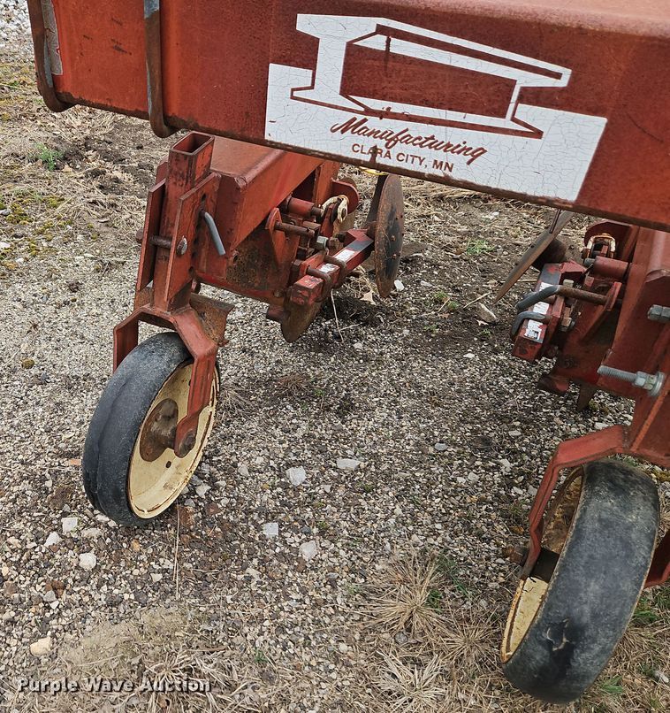 image for item DT7699 Tebben Manufacturing field cultivator