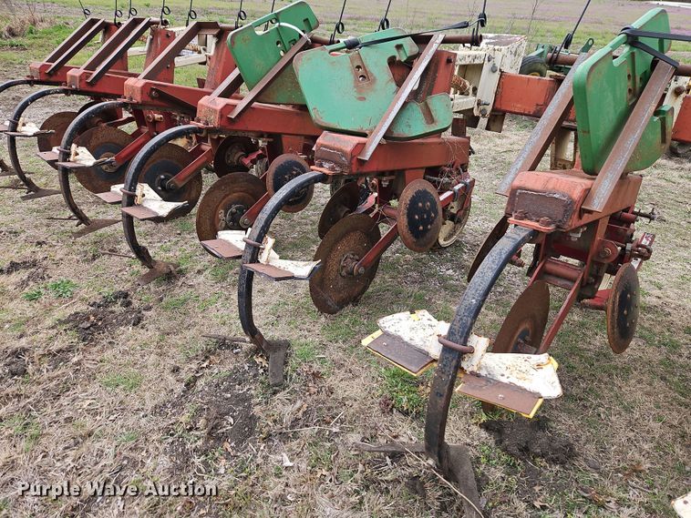 image for item DT7699 Tebben Manufacturing field cultivator