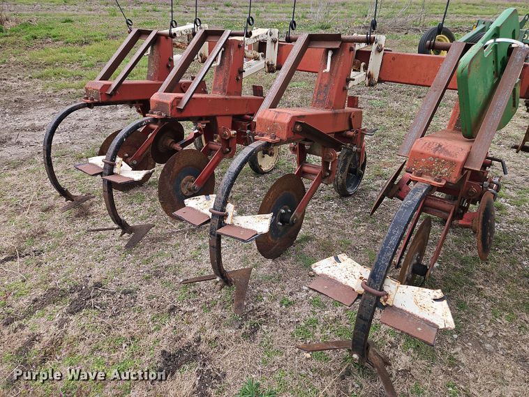 image for item DT7699 Tebben Manufacturing field cultivator