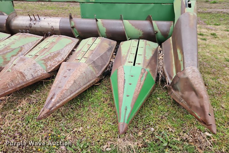 image for item DT7702 John Deere 853A all-crop head