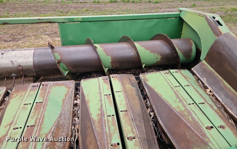 image for item DT7702 John Deere 853A all-crop head