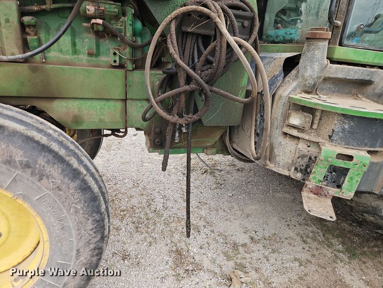 image for item DT7708 1995 John Deere 8100 tractor