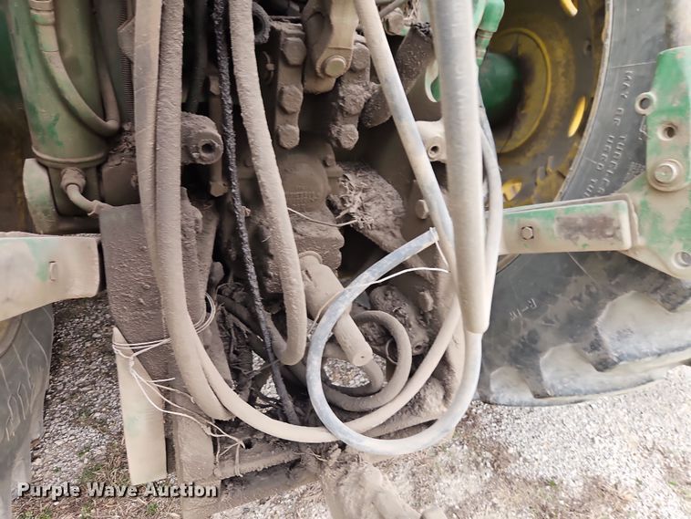 image for item DT7708 1995 John Deere 8100 tractor