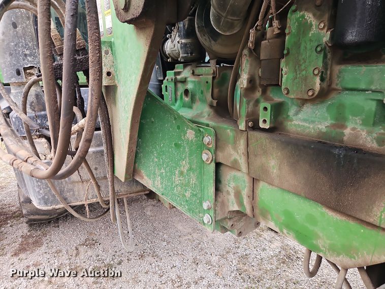 image for item DT7708 1995 John Deere 8100 tractor