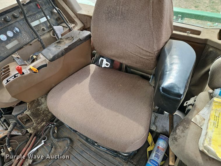 image for item DT7708 1995 John Deere 8100 tractor