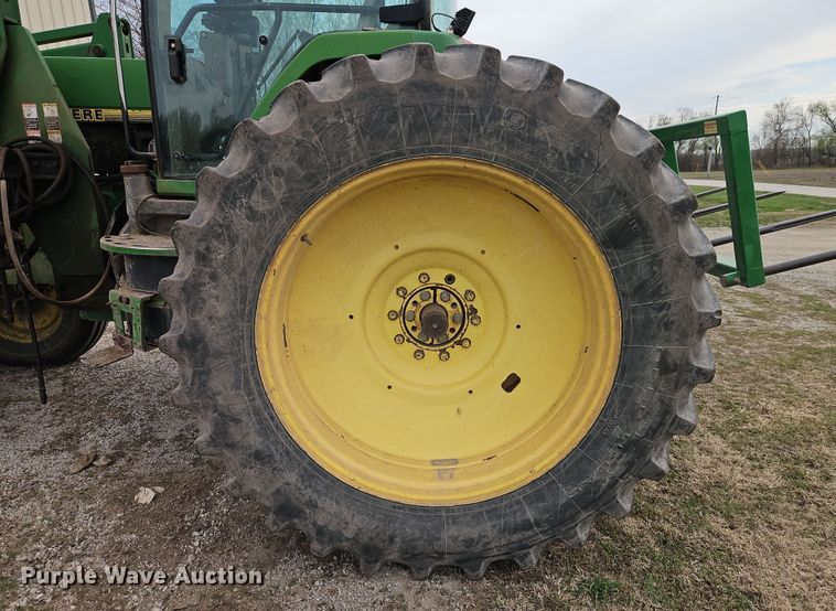 image for item DT7708 1995 John Deere 8100 tractor
