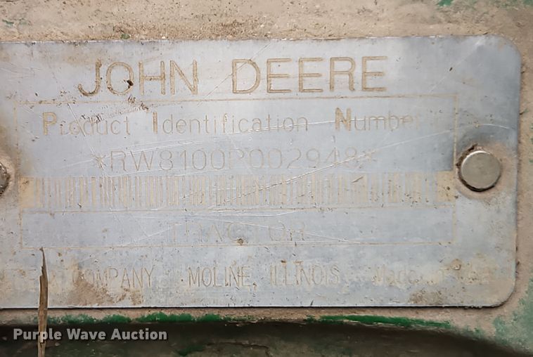 image for item DT7708 1995 John Deere 8100 tractor