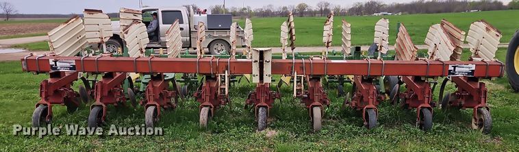image for item DT7709 Tebben Manufacturing row crop cultivator