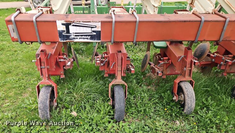 image for item DT7709 Tebben Manufacturing row crop cultivator