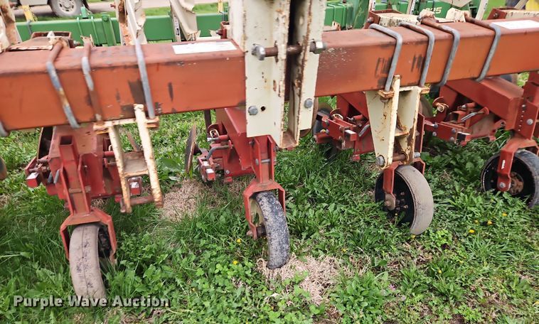image for item DT7709 Tebben Manufacturing row crop cultivator