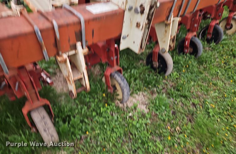 image for item DT7709 Tebben Manufacturing row crop cultivator