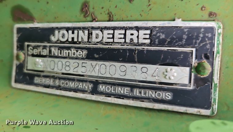 image for item DT7710 John Deere 825 row crop cultivator