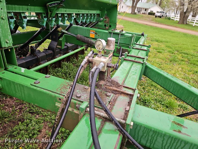 image for item DT7713 John Deere 750 grain drill