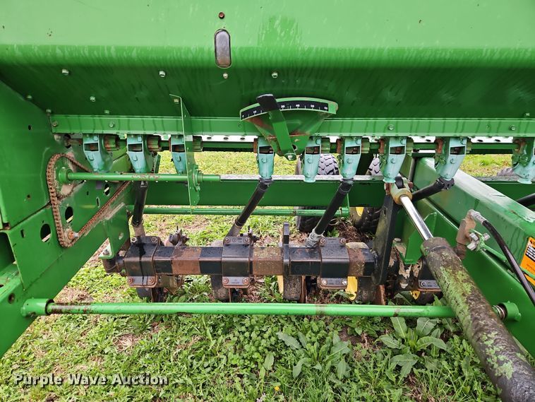 image for item DT7713 John Deere 750 grain drill
