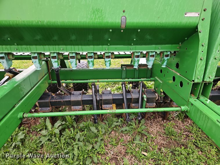 image for item DT7713 John Deere 750 grain drill