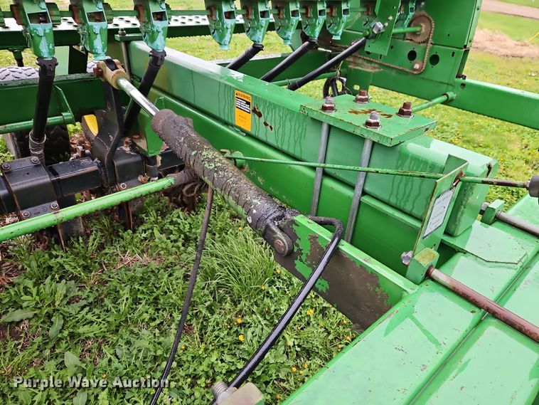 image for item DT7713 John Deere 750 grain drill