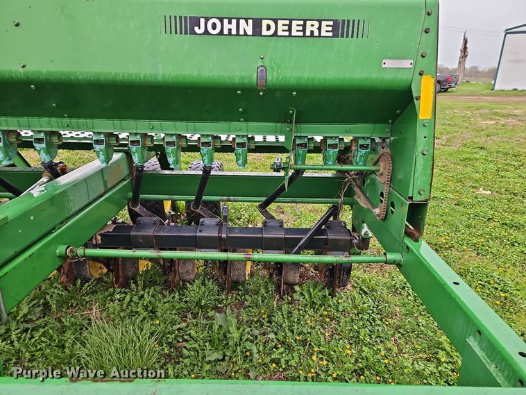 image for item DT7713 John Deere 750 grain drill