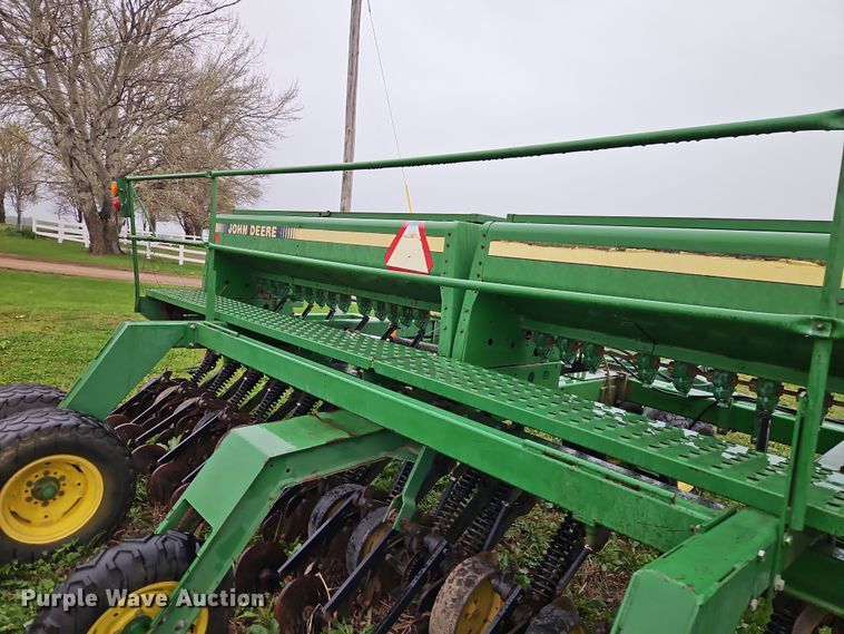 image for item DT7713 John Deere 750 grain drill