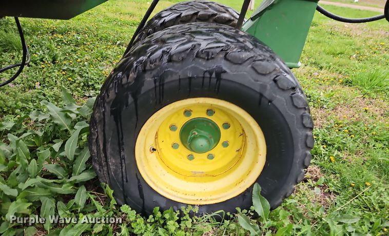 image for item DT7713 John Deere 750 grain drill