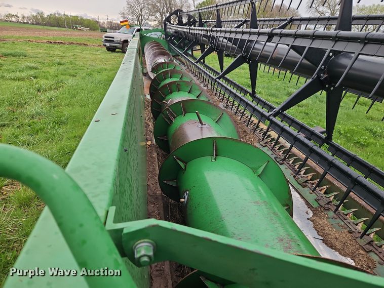 image for item DT7715 John Deere 930F flex head