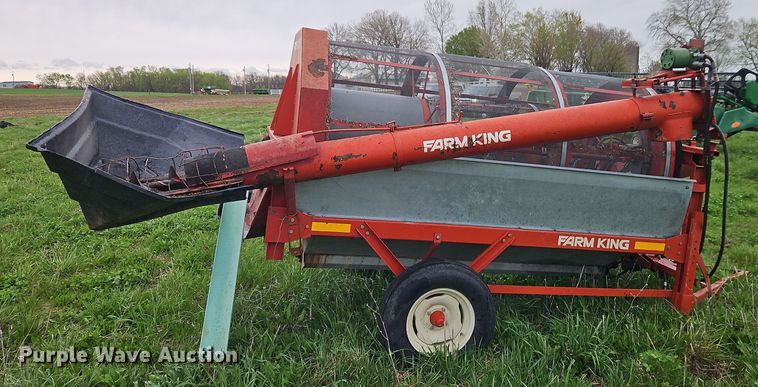 image for item DT7716 Farm King Y480 grain cleaner