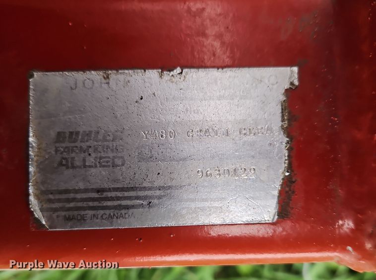 image for item DT7716 Farm King Y480 grain cleaner