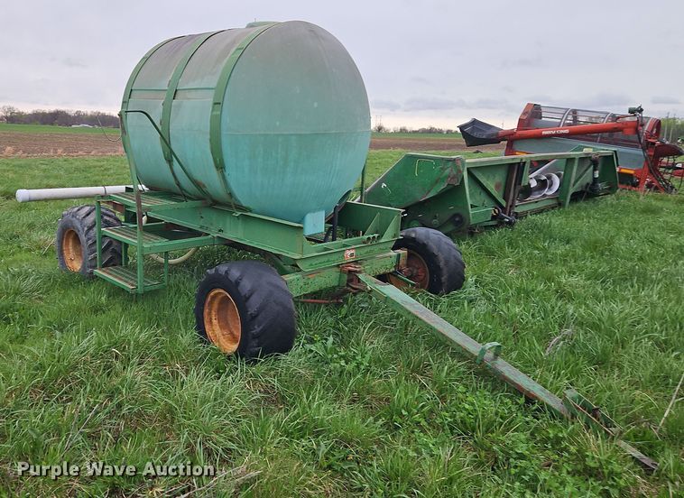 image for item DT7718 Tank trailer