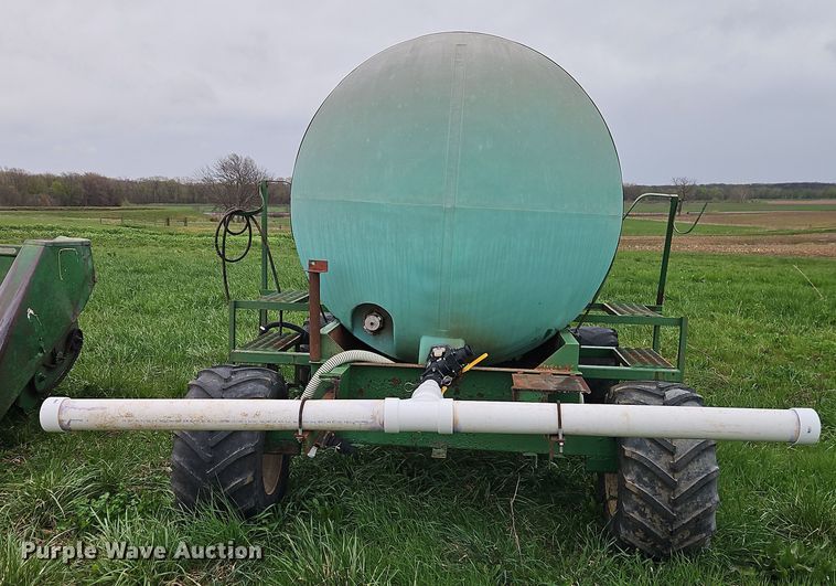 image for item DT7718 Tank trailer