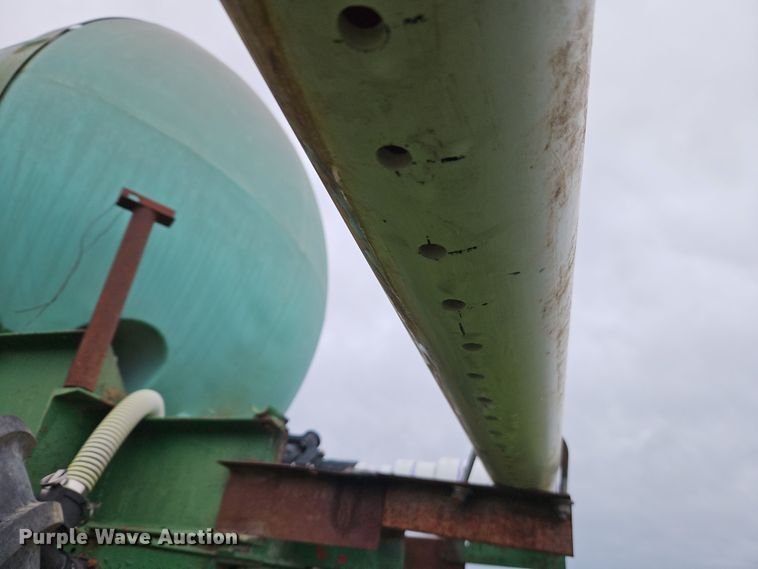 image for item DT7718 Tank trailer