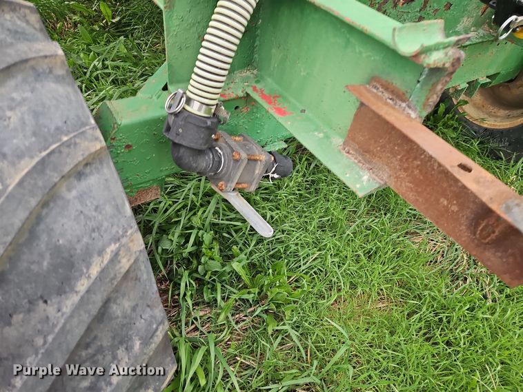 image for item DT7718 Tank trailer