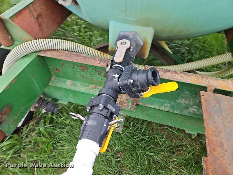 image for item DT7718 Tank trailer