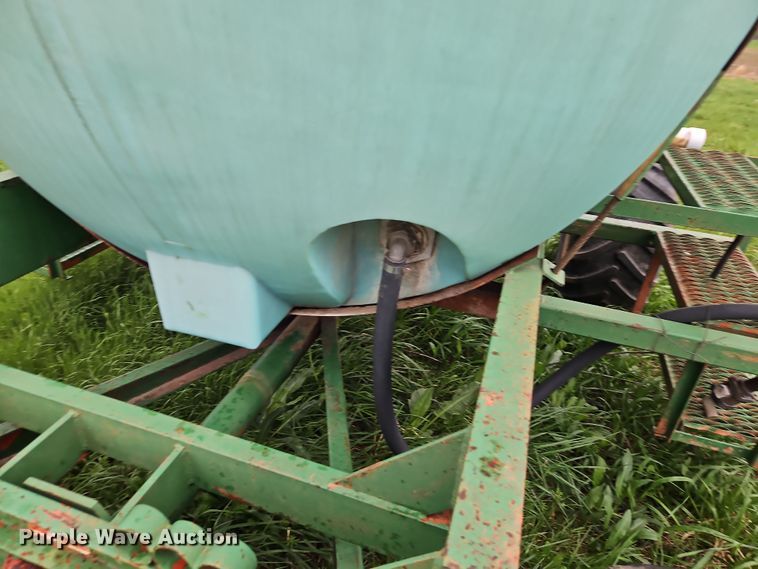 image for item DT7718 Tank trailer