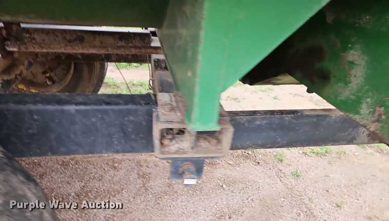 image for item DT7720 John Deere 135 feed mixer