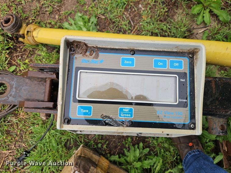 image for item DT7720 John Deere 135 feed mixer