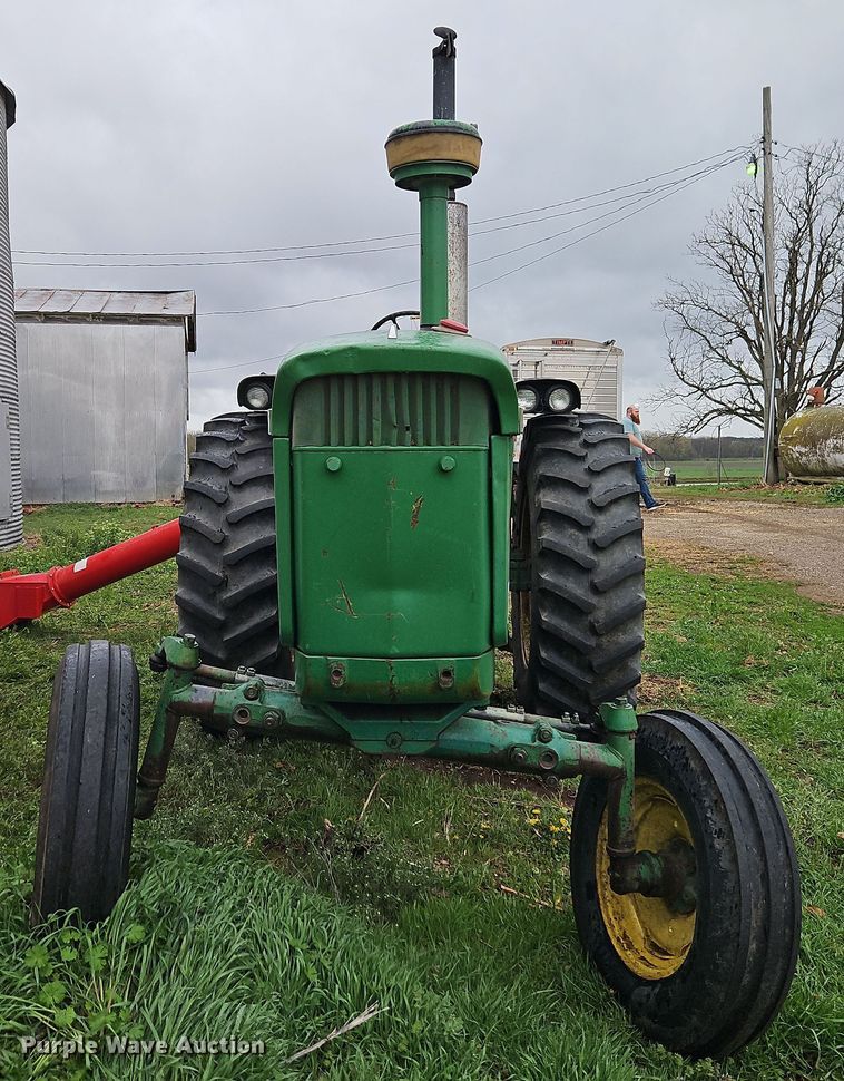 image for item DT7724 1966 John Deere 4020 tractor