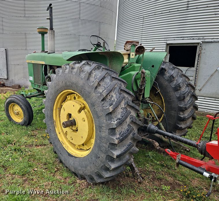 image for item DT7724 1966 John Deere 4020 tractor