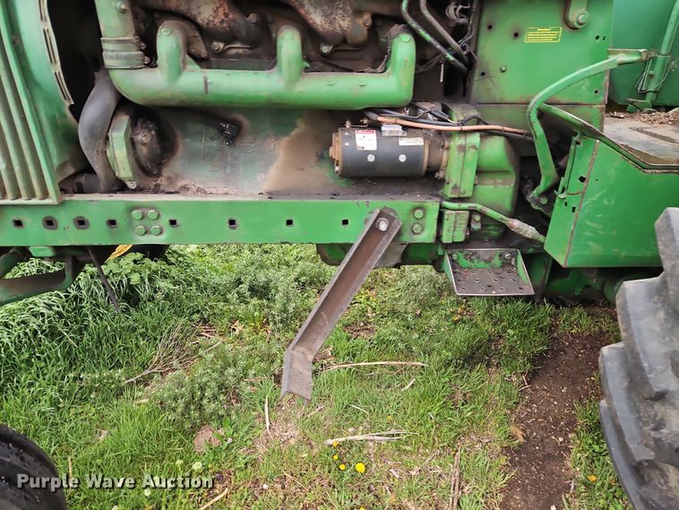 image for item DT7724 1966 John Deere 4020 tractor