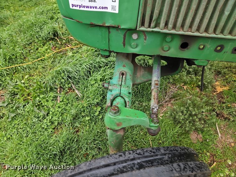 image for item DT7724 1966 John Deere 4020 tractor