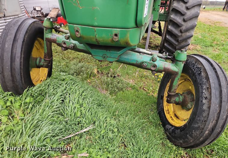 image for item DT7724 1966 John Deere 4020 tractor