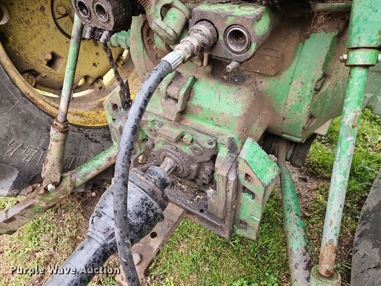 image for item DT7724 1966 John Deere 4020 tractor