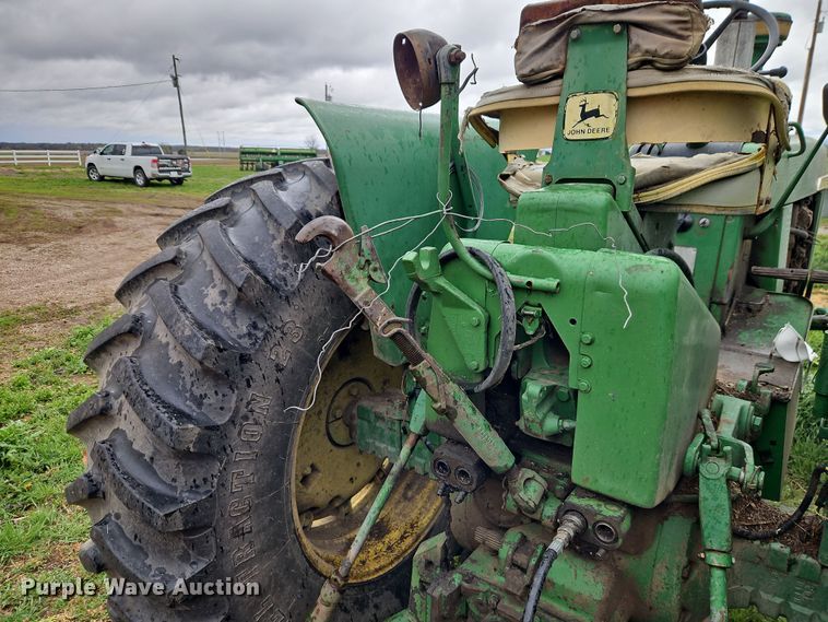 image for item DT7724 1966 John Deere 4020 tractor