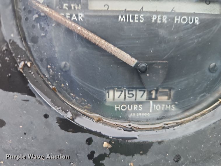 image for item DT7724 1966 John Deere 4020 tractor