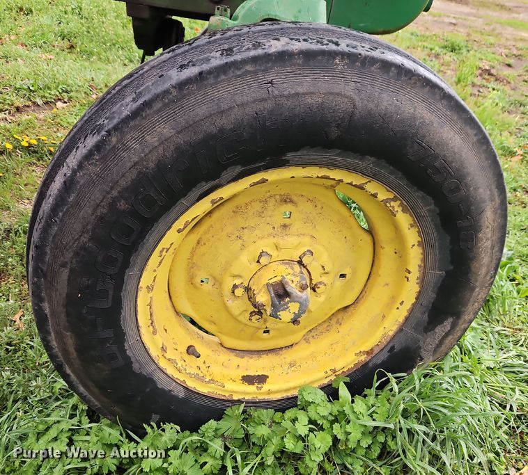 image for item DT7724 1966 John Deere 4020 tractor