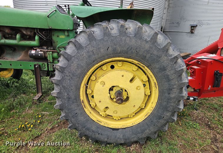 image for item DT7724 1966 John Deere 4020 tractor
