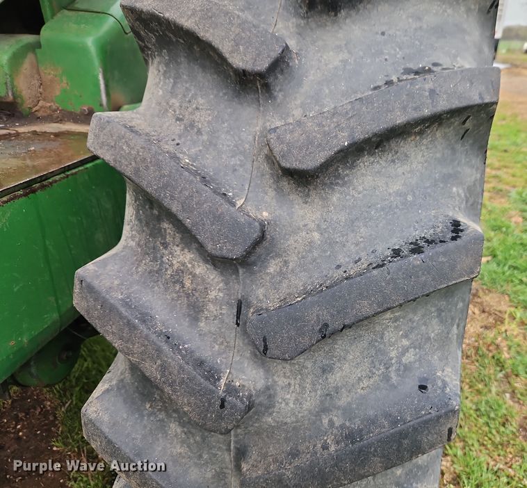 image for item DT7724 1966 John Deere 4020 tractor