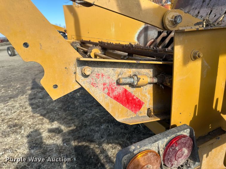 image for item DV0730 Haybuster 2564 bale processor