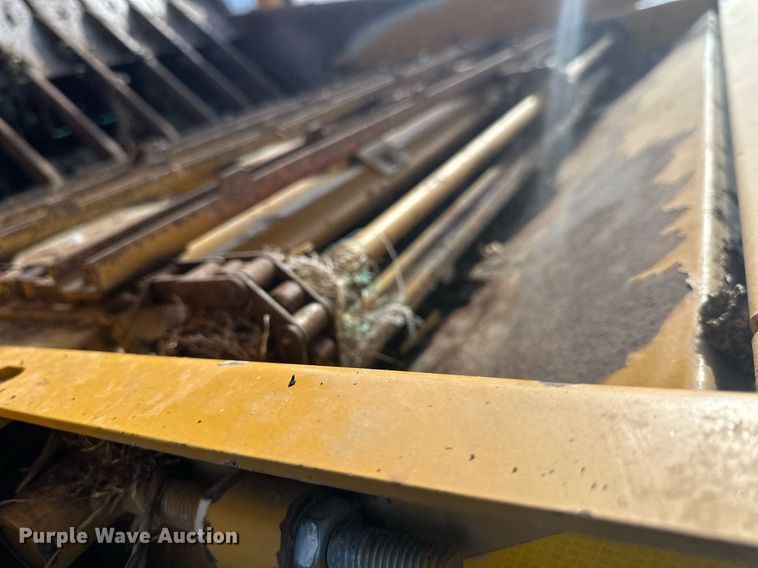 image for item DV0730 Haybuster 2564 bale processor