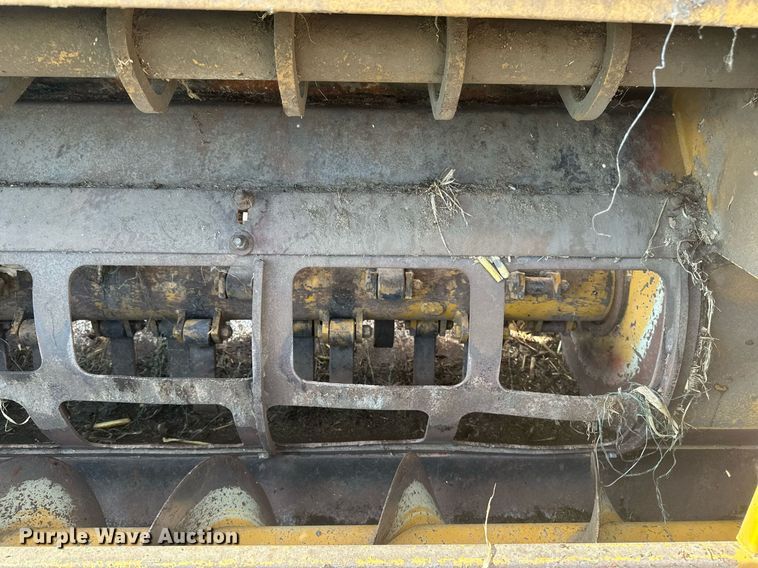 image for item DV0730 Haybuster 2564 bale processor