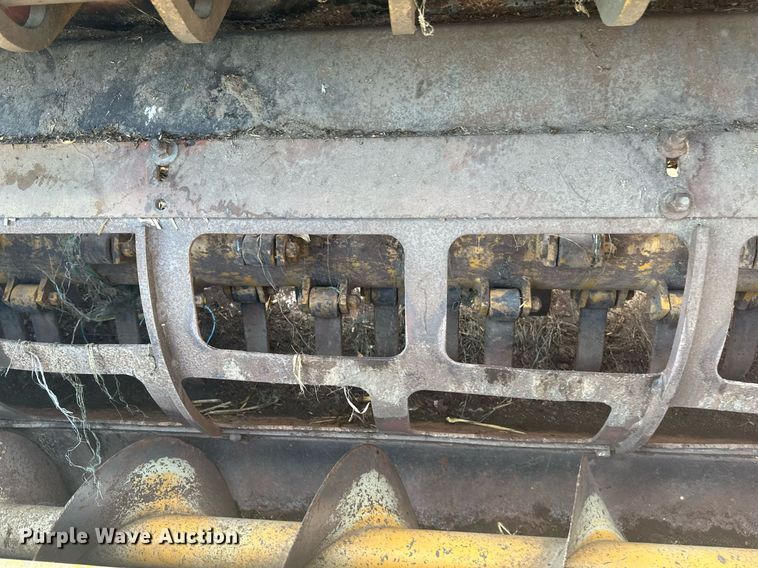 image for item DV0730 Haybuster 2564 bale processor