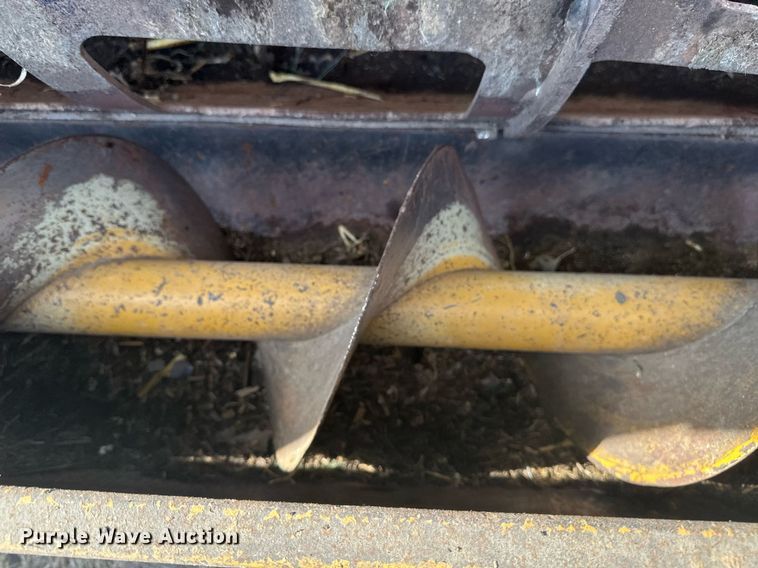 image for item DV0730 Haybuster 2564 bale processor